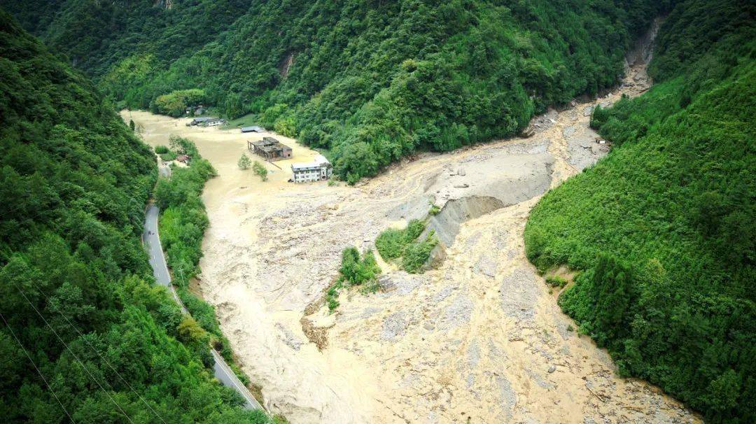 宝兴县8月15日至16日暴雨灾害受灾情况通报_蜂桶寨乡