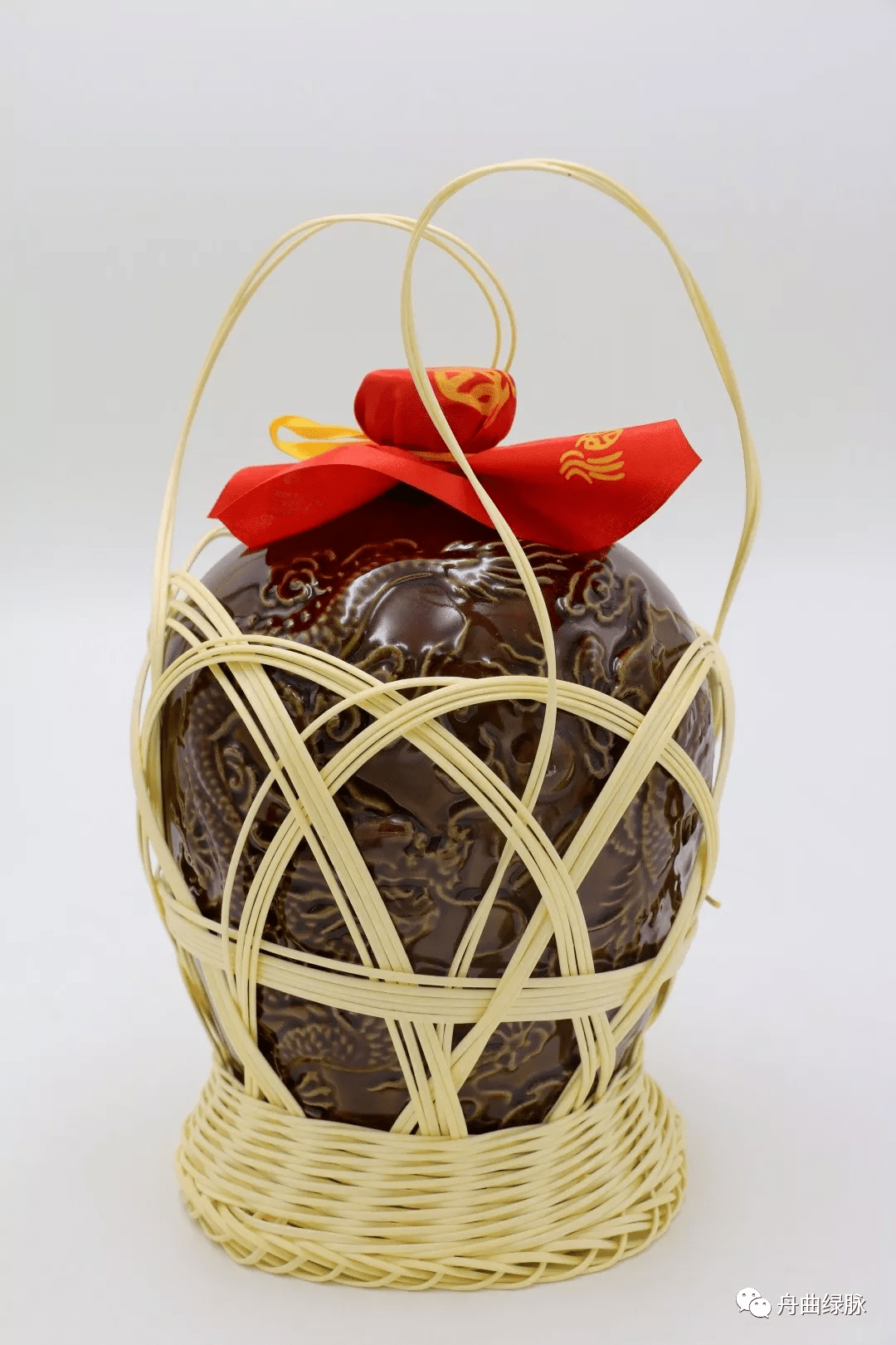 一壶浊酒喜相逢千古佳酿酒不同