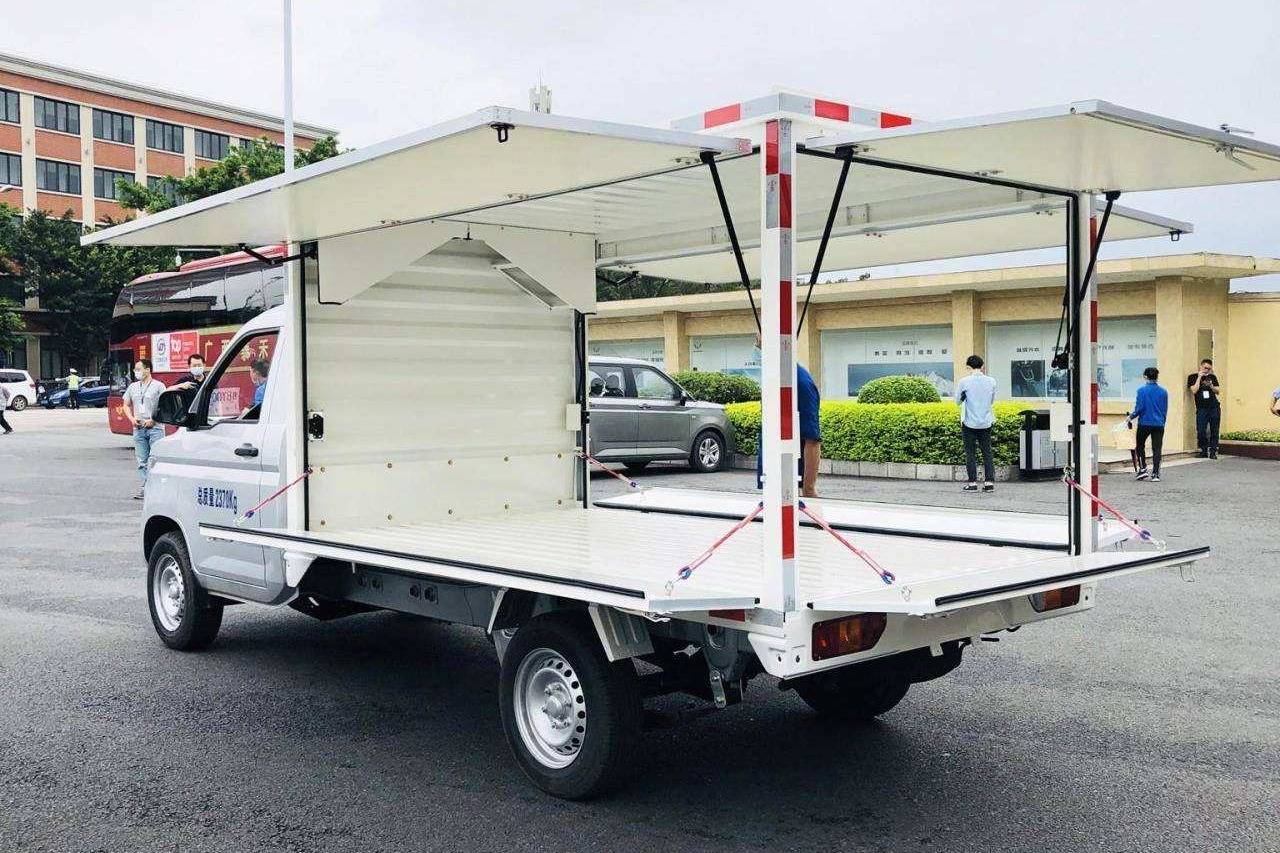 地摊经济爆火这两款5万出头的五菱摆摊神车来了两个月就回本