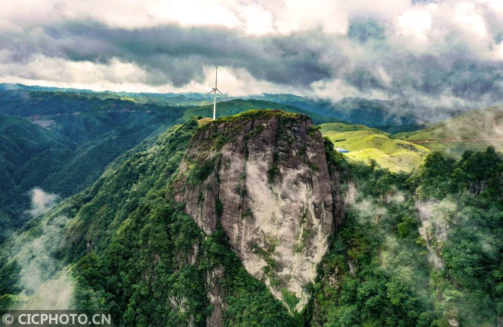 广西龙胜:南山牧场 风光旖旎