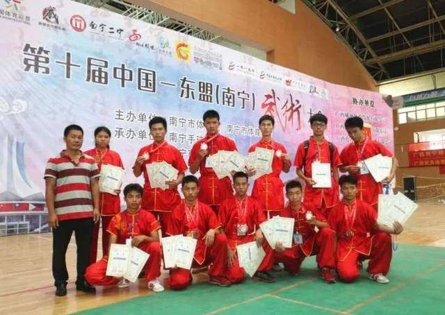 江南区江西镇中学耕读文化育新人