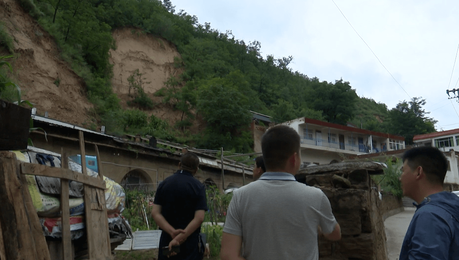 吕国煜要求,相关部门,镇街一定要落实责任,加强对地