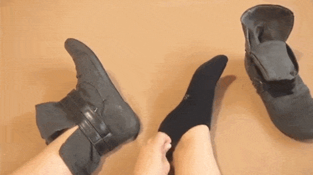 鞋子太小别急着扔,只要一个塑料袋,立马就能变合脚!