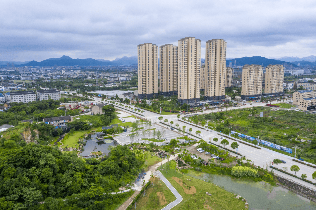 泽国小城镇整治出成效废弃矿山变公园