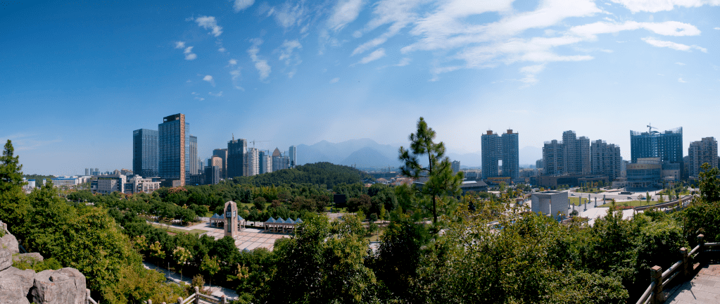 中心廣場公園黃強/攝淳安縣(17個)江濱公園,水上公園,環湖南路外側