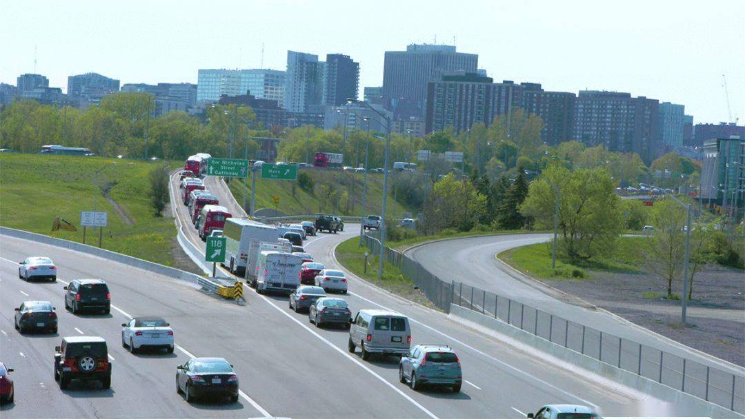 【行车】马路上10个约定成俗的规则,不懂别说自己会开车!