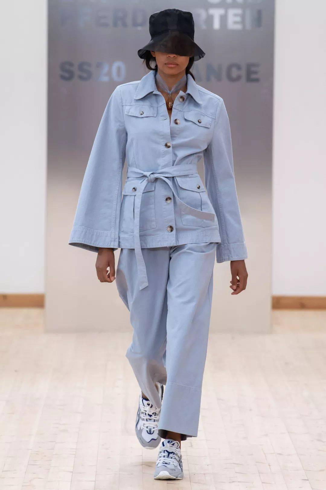 这些北欧时髦精,把衣服穿得也太精彩了吧!