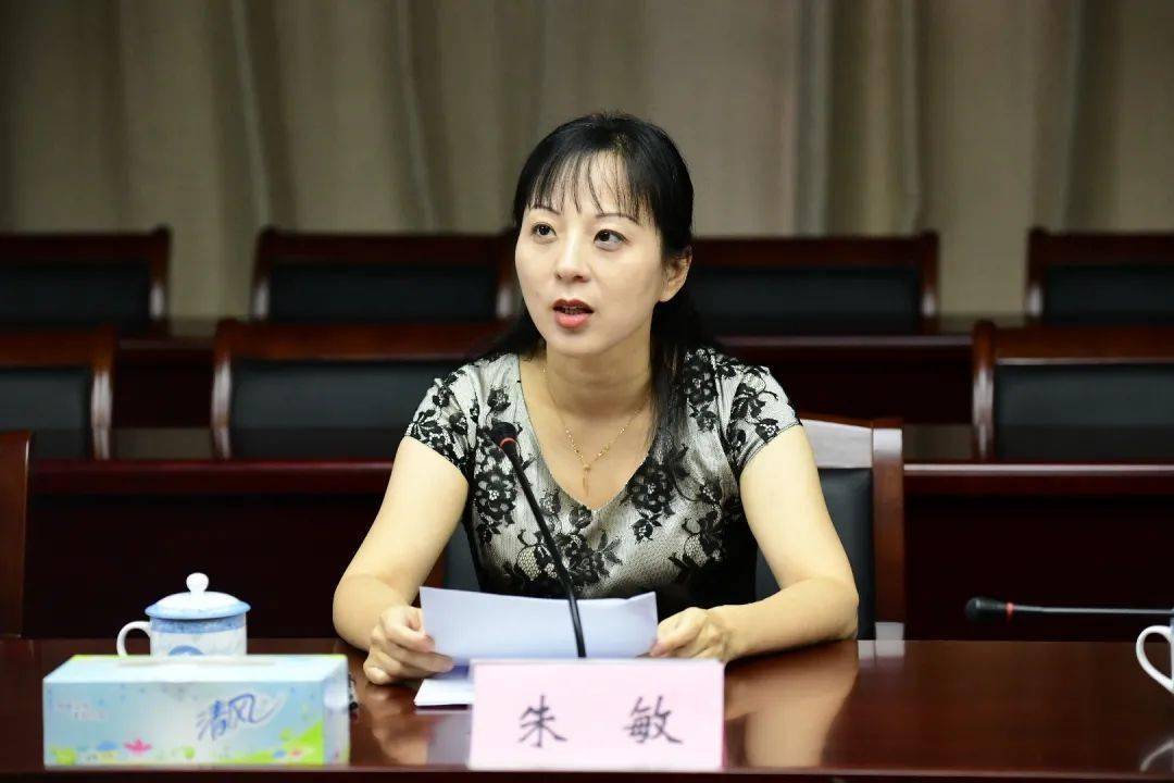 省自然资源厅地理信息管理处处长朱敏介绍了浙江省标准地图编制和服务