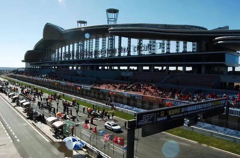 鄂尔多斯国际赛车场的赛车节越野公路摩托汽车utv