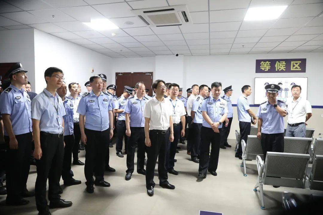 期待丁山派出所新址启用宜兴交警铁骑特警巡控同步上线