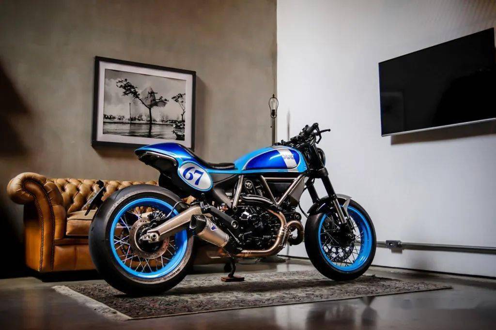 杜卡迪scrambler800改装咖啡风格