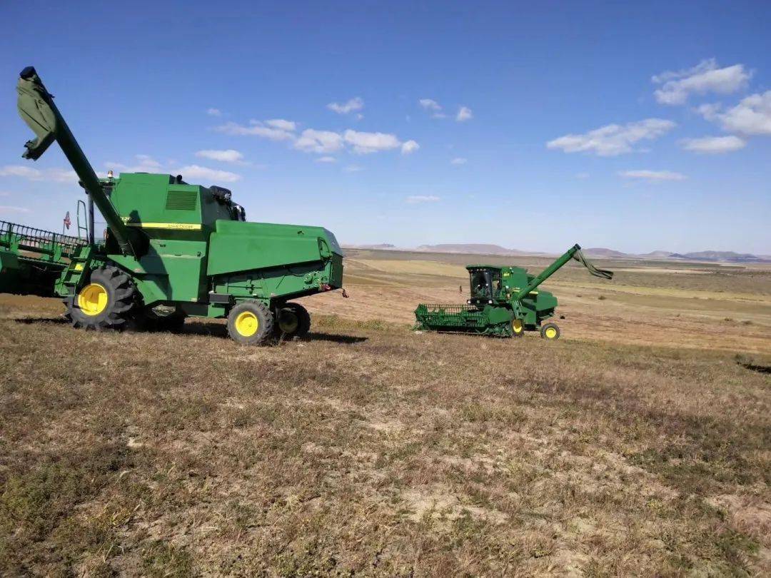 高振龙携手迪尔带动周边农业走向全程机械化