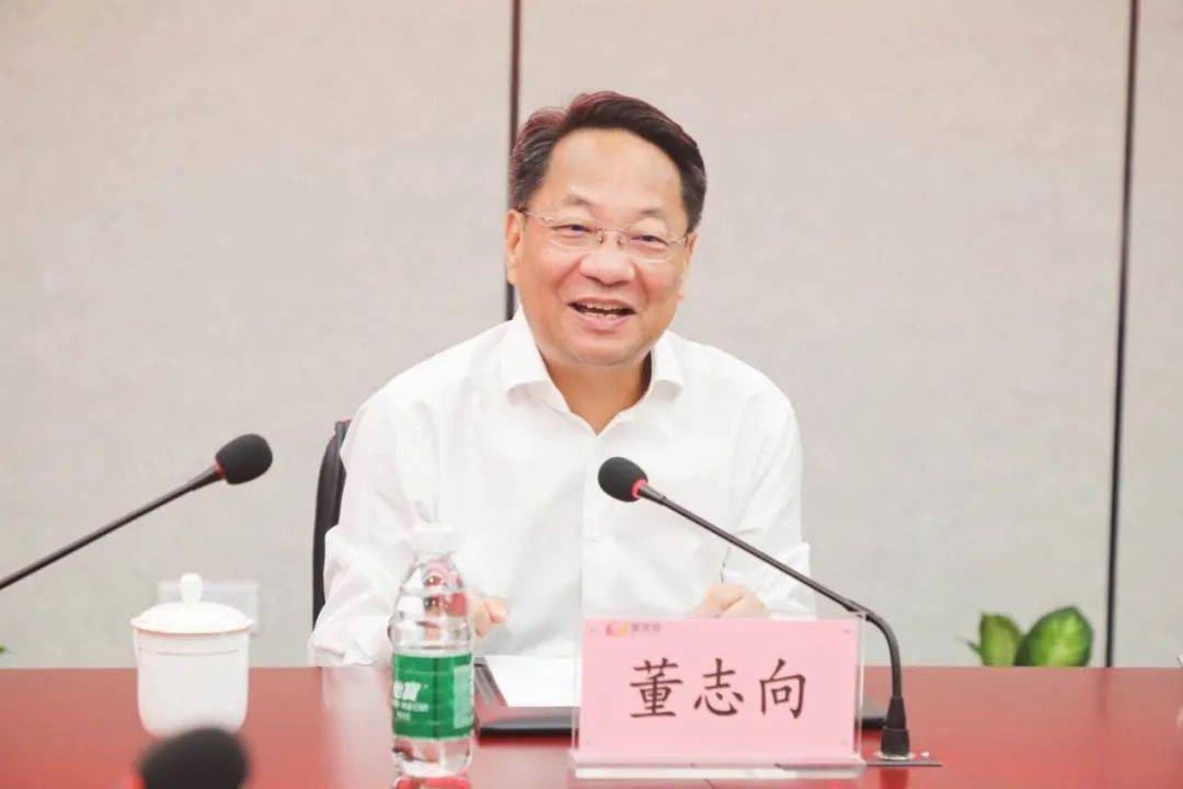 董志向对陈文健一行到访表示欢迎,介绍了旅发投集团发展现状,高度赞赏