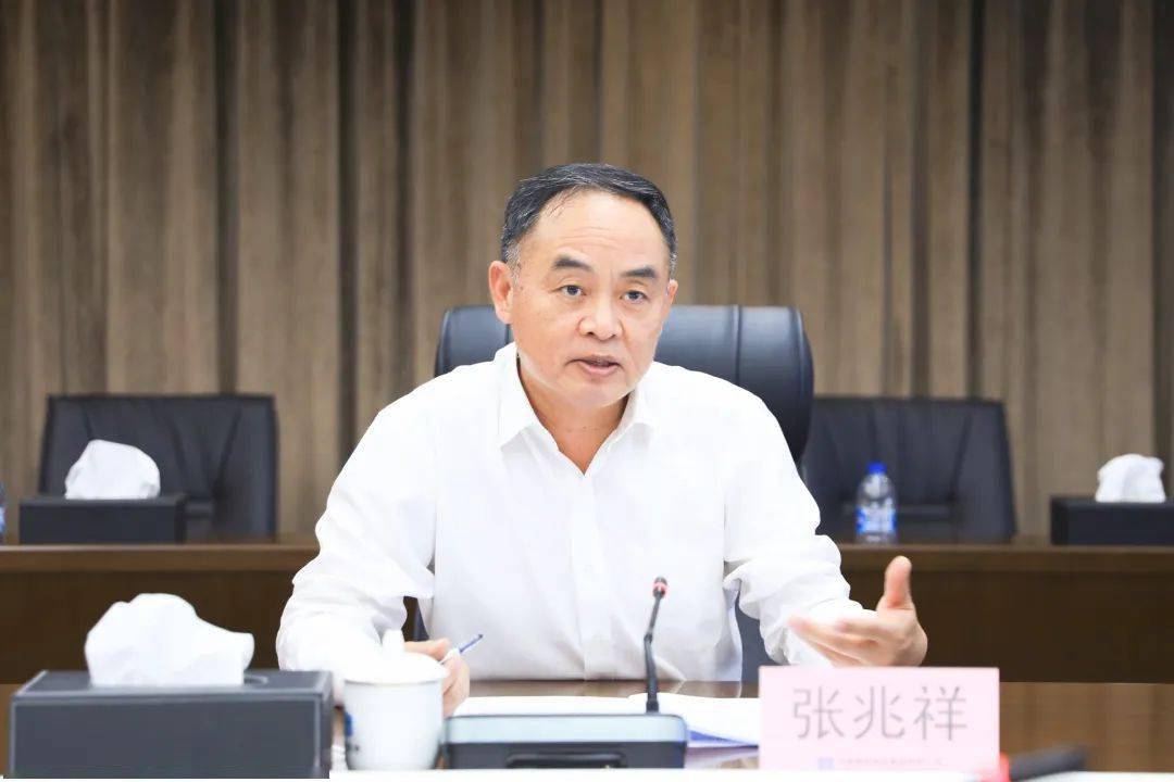 中建集团党组副书记张兆祥赴中建装饰调研