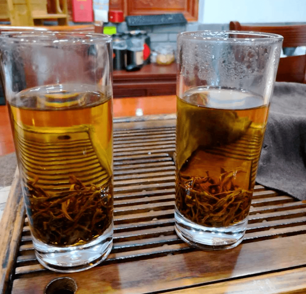 04好茶来自好地"彩云边牌霍山红"红茶来自东西溪乡杨三寨村境内,除了