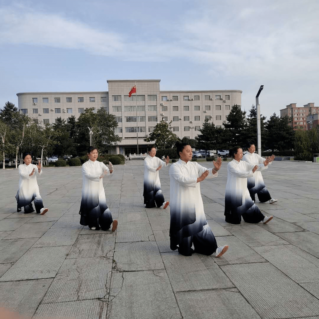 琿春市龍身蛇形太極拳結業證書頒發儀式