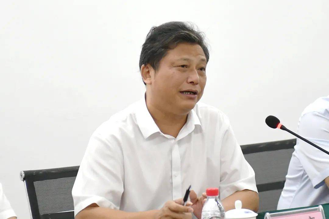 云南省工信厅党组书记,厅长洪正华一行来访