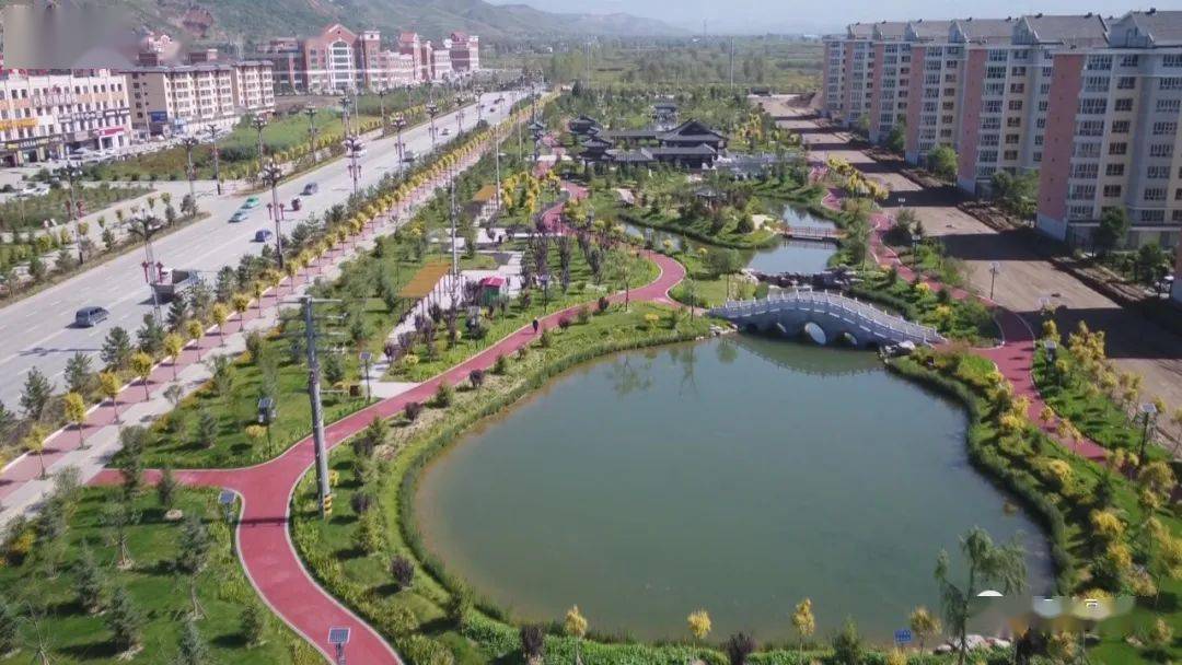 互助县先后投资7000多万元,实施了县城毛斯湖河道治理,打造了景观跌水