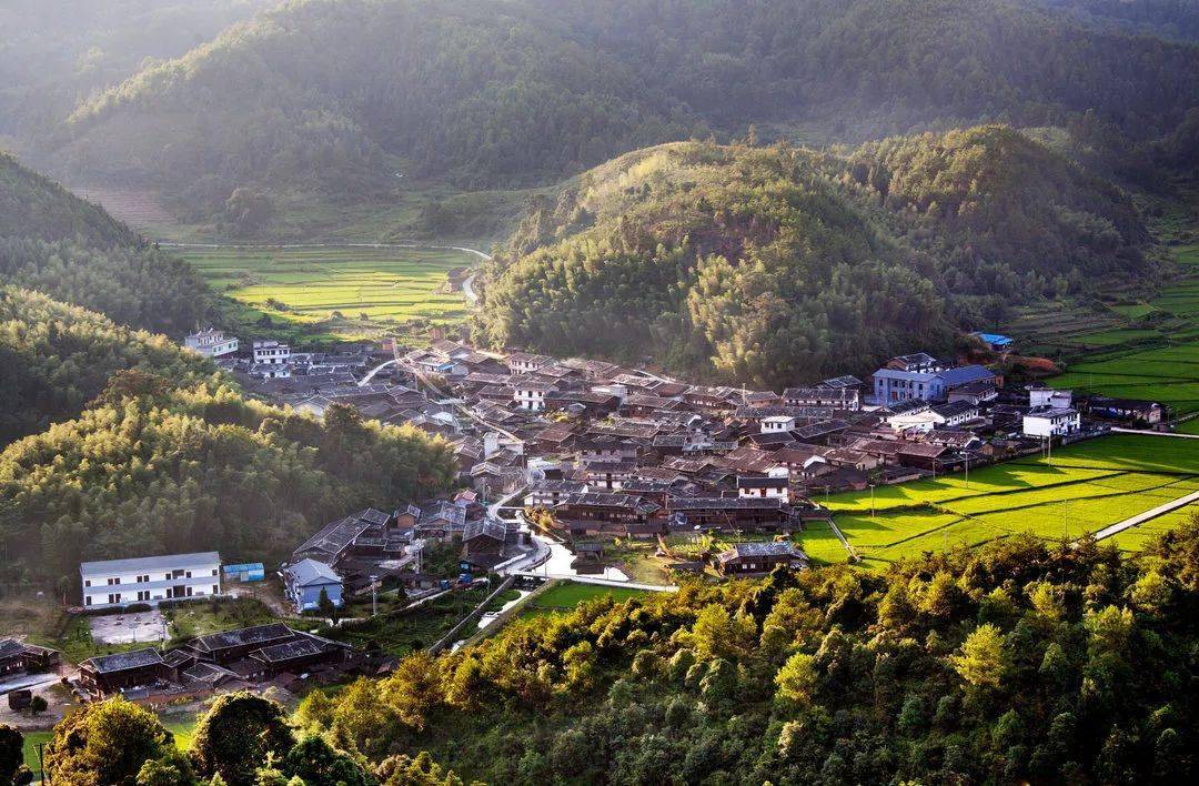 明溪夏阳乡御帘村