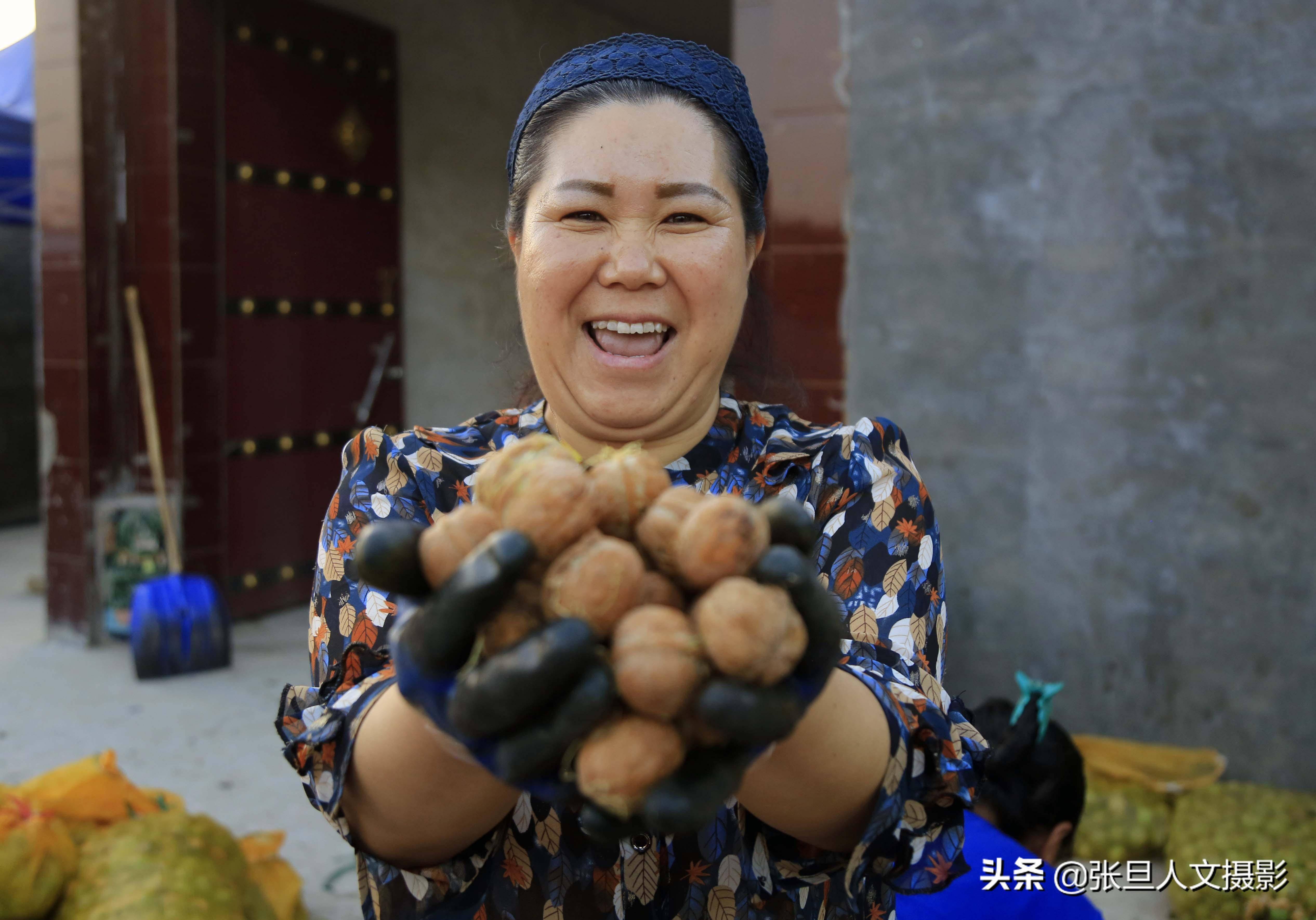 山西農村42歲大姐20年前種下核桃樹現在成了脫貧致富發財樹