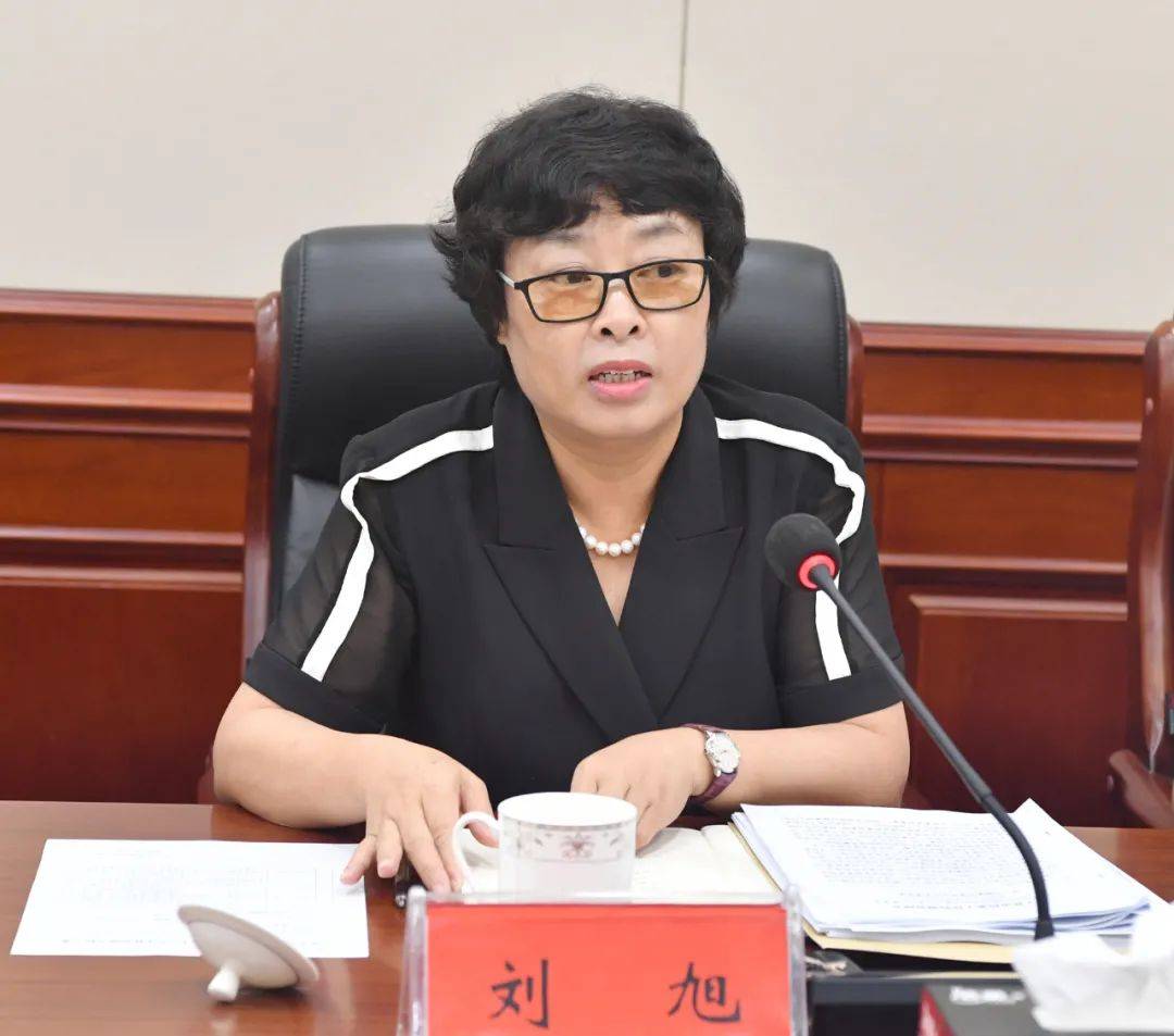 市人大常委会副主任刘仙娥建议:要加大对档案法的宣