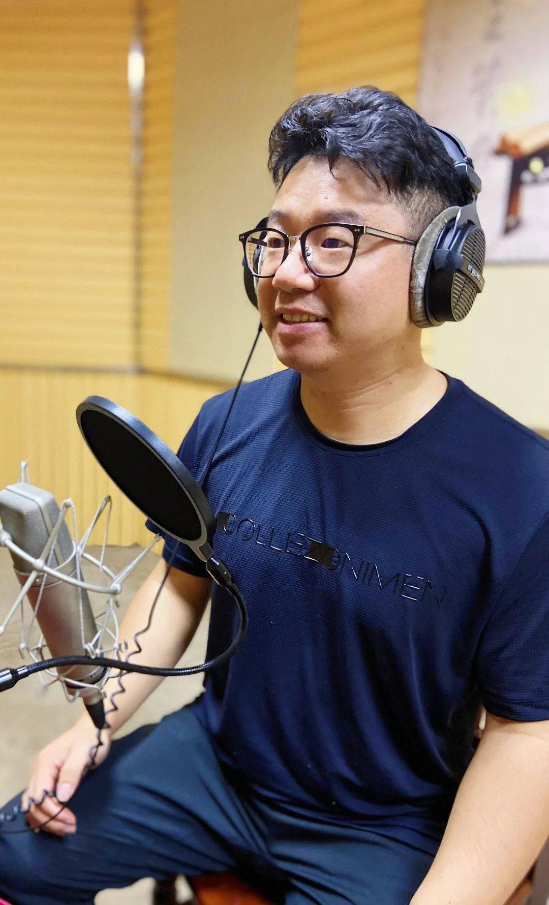 982书画夜读的萤火虫陈立青访谈