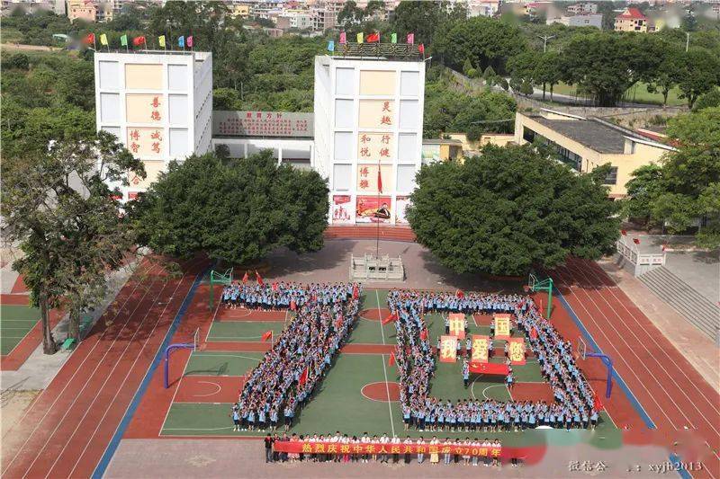 2019年中考,全镇考上一级达标校162人,其中四道中学104人,位居全县