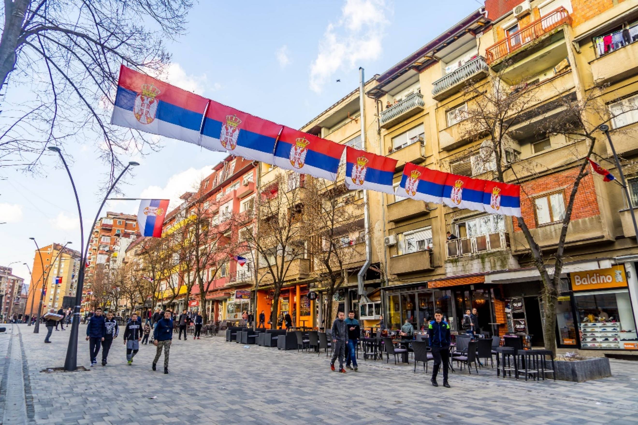 自驾战后科索沃我看到旅游胜地也看到民族悲歌下