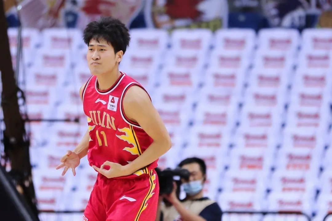 姜伟泽大心脏有大发展