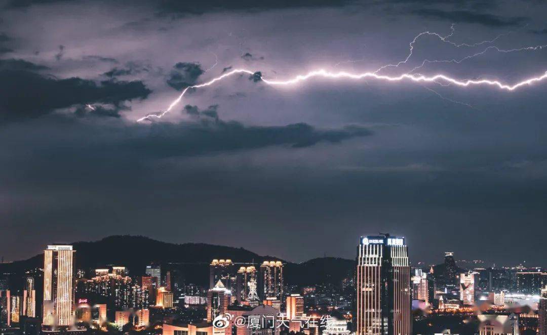 新台风将生成刚刚厦门连发雷电暴雨预警今晚将