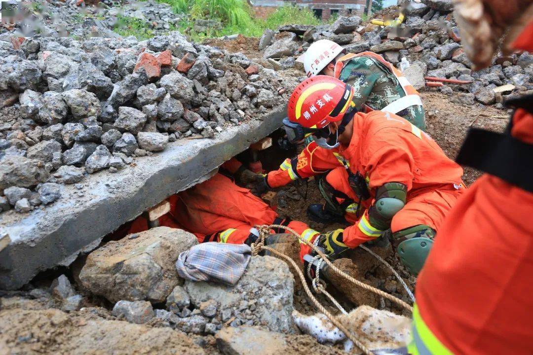 【打造应急铁军 树立勤廉榜样】蒋胜强:顽强拼搏 争先创优_救援