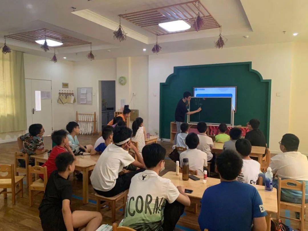 重建界限做孩子的人生教练何峰教育第七期父母学院圆满结束