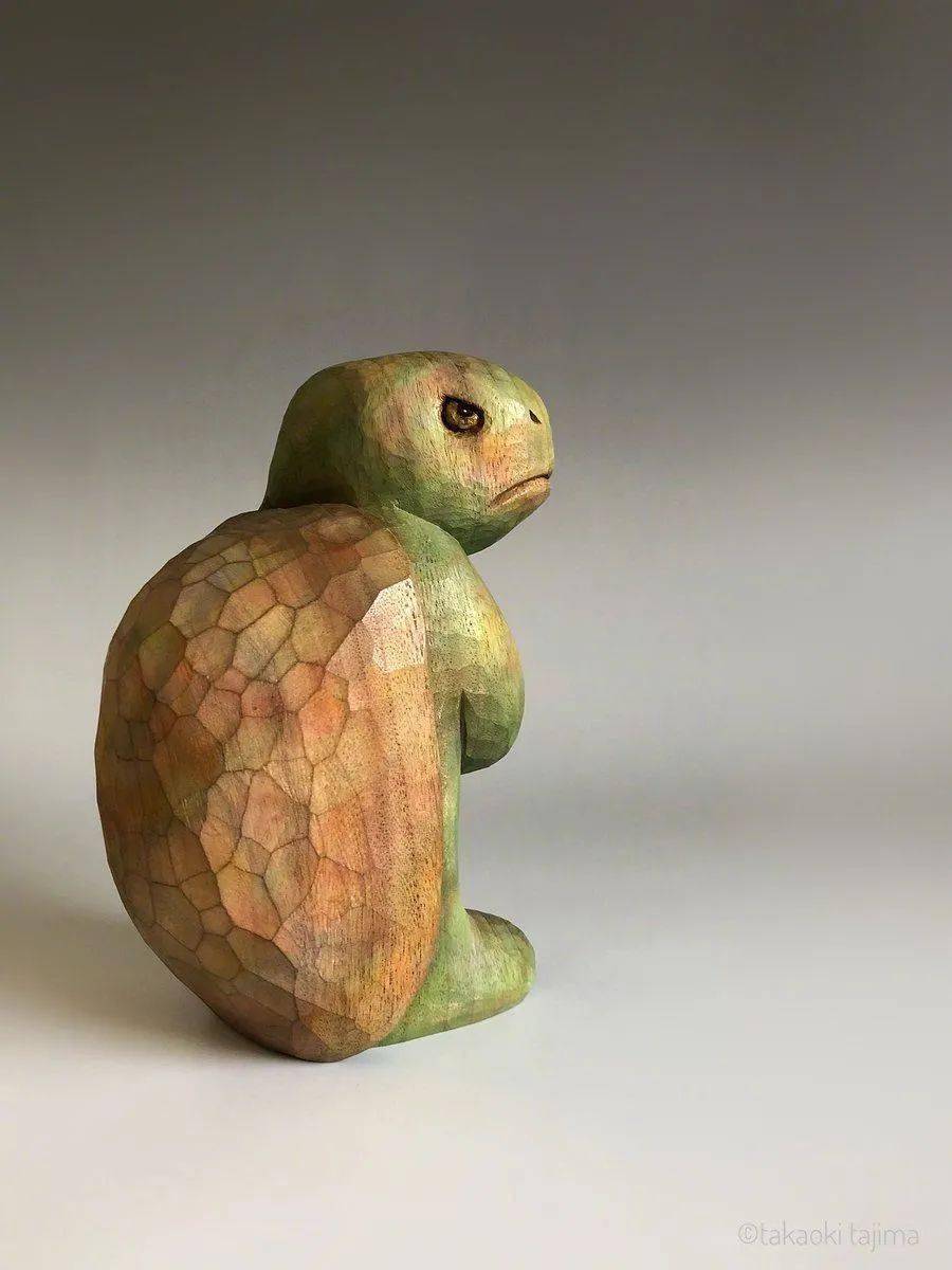日本雕塑家田岛享央己的木雕小动物