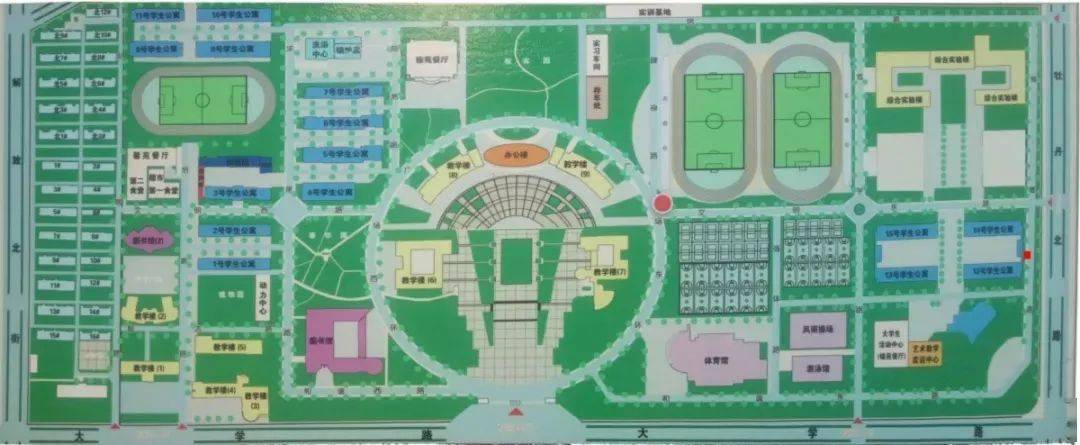 学校平面图:院系:共有政法学院,教师教育学院,体育与健康学院,人文与