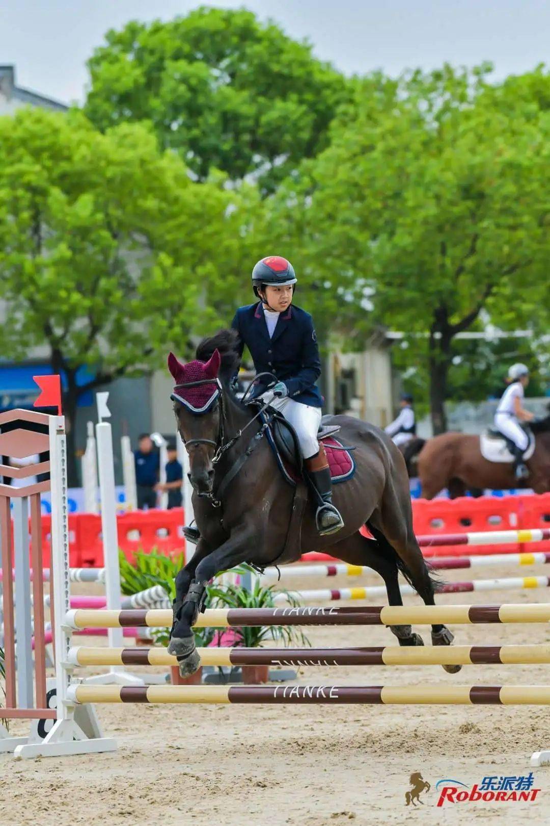 2020上海市青少年马术场地障碍锦标赛暨第九届乐派特杯马术公开赛圆满