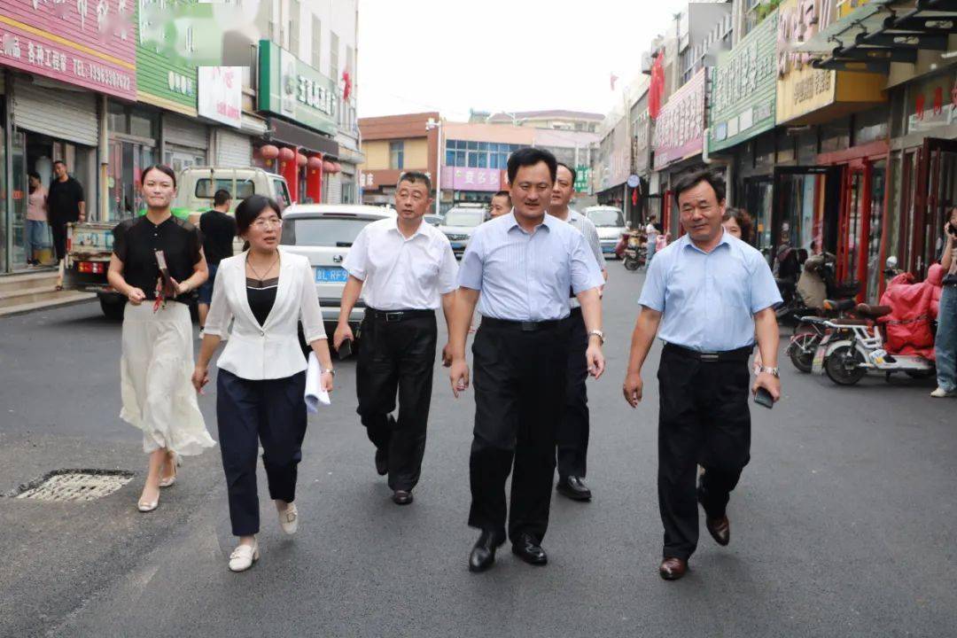 创城进行时岚山区委常委副区长刘峰带队调研创城工作