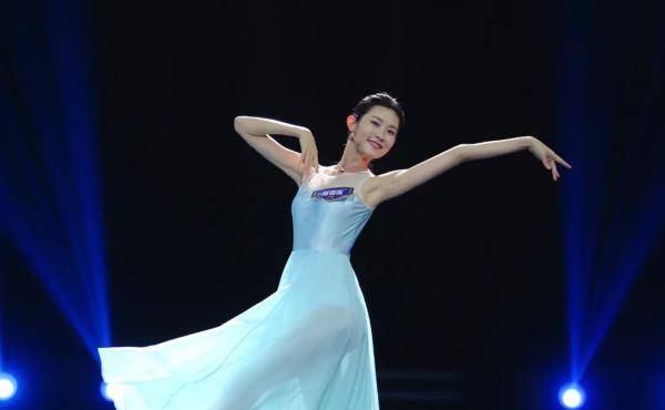 陈春雨:在最极致的美景里,用舞步丈量每一寸美_舞蹈