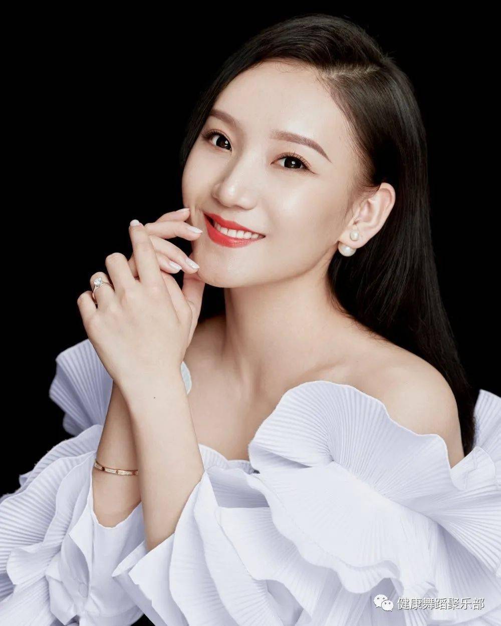 【线下短期课】王艺霏老师短期作品课_手机搜狐网