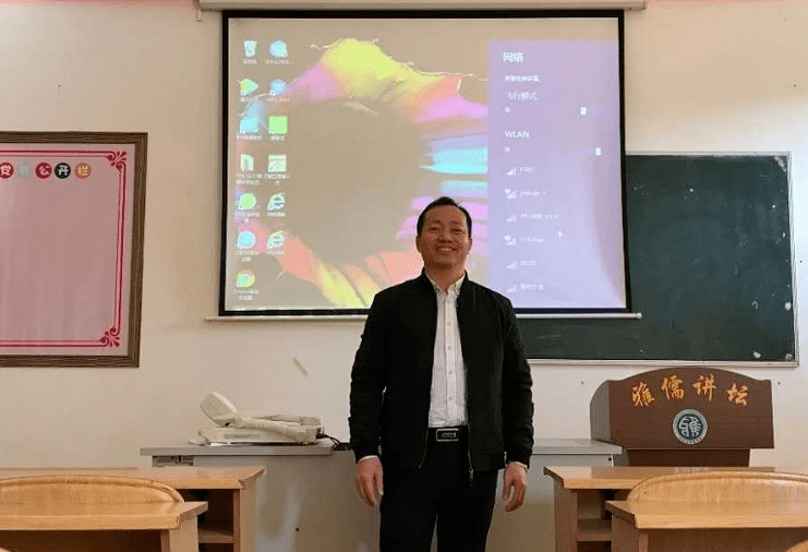 原因是多方面的,这其中离不开他们的老师——佛山市惠景中学许爱群对