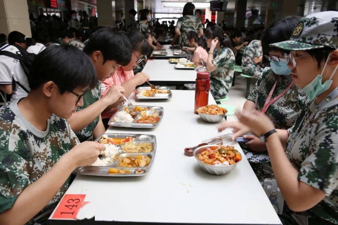 衡水桃城中学食堂图片图片