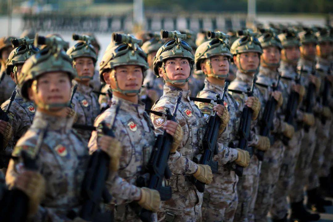 祝中国空降兵70周岁生日快乐!_部队