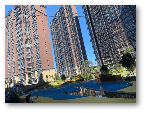 热烈祝贺岭秀华庭二期顺利封顶