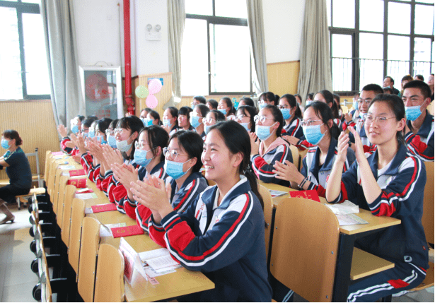教师节祝语官六中教师节以爱之名再说一次老师我爱您