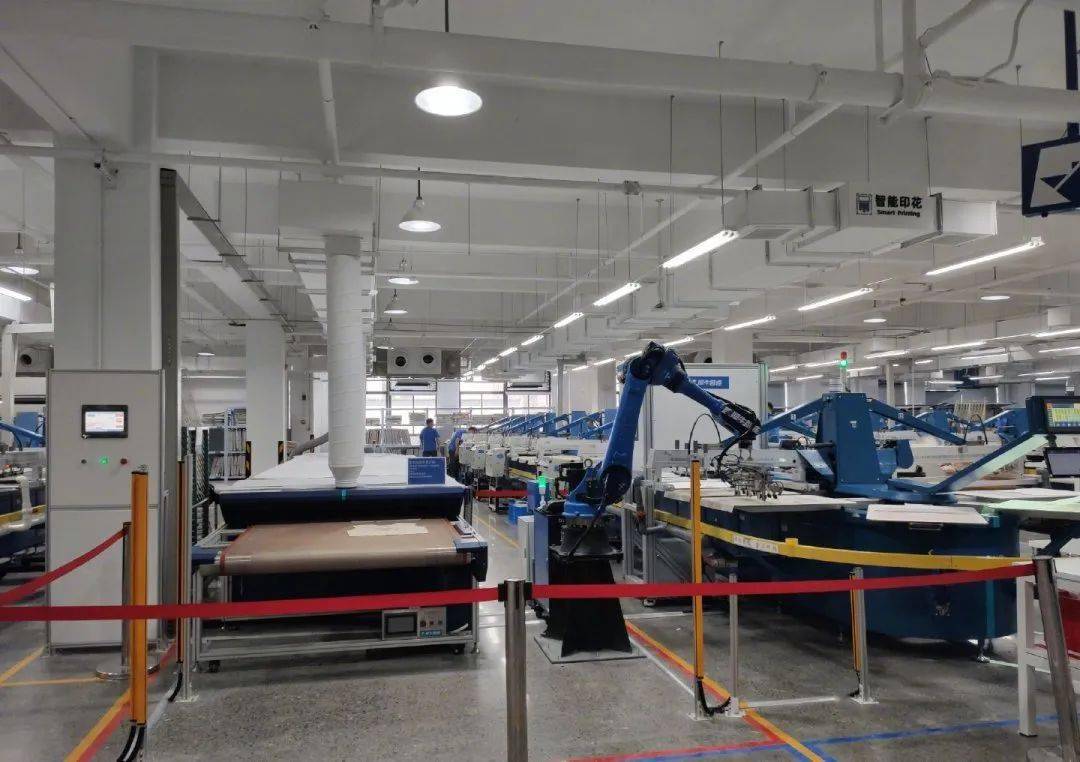 阿里巴巴新制造犀牛亮相孙瑞哲寄语发挥纺织业在工业互联网领域显著