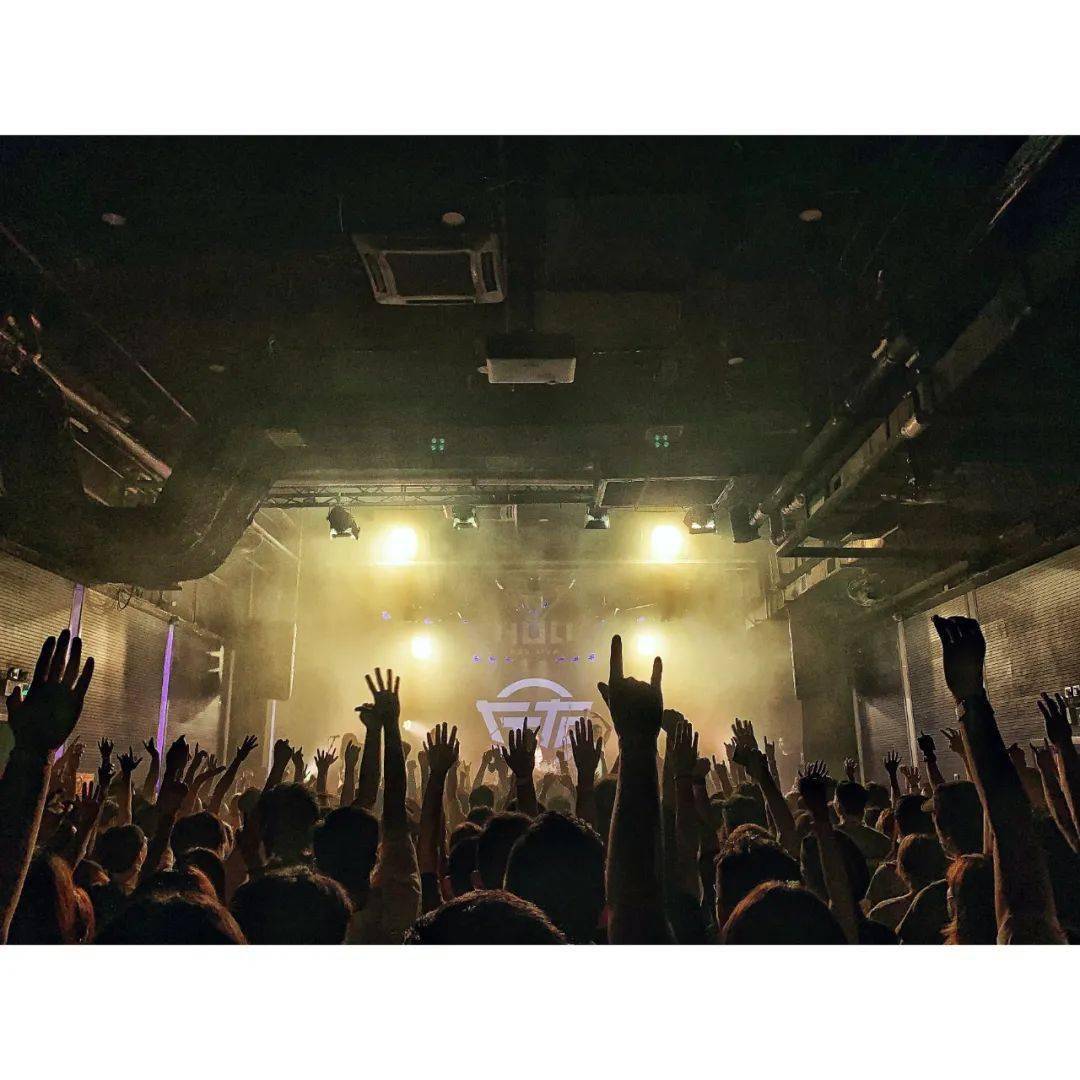 [左右乐队]无边界——跳出角色,做你自己