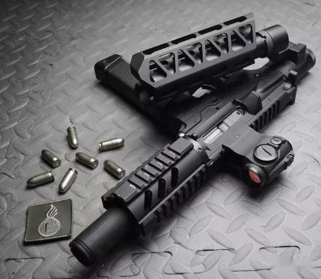 【一颗赛艇】轻量化改装枪械图集_手机搜狐网