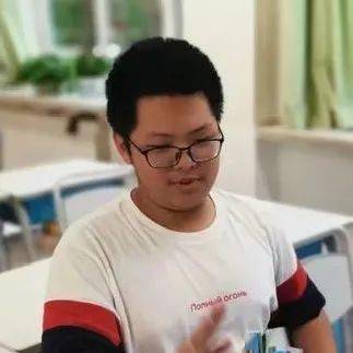 理科状元苗恒硕银川一中总分703分文科状元马雨萧银川一中总分686分