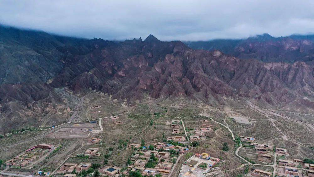 走向我们的小康生活丨扶贫政策"就像阳光照进我的家"_兴海县