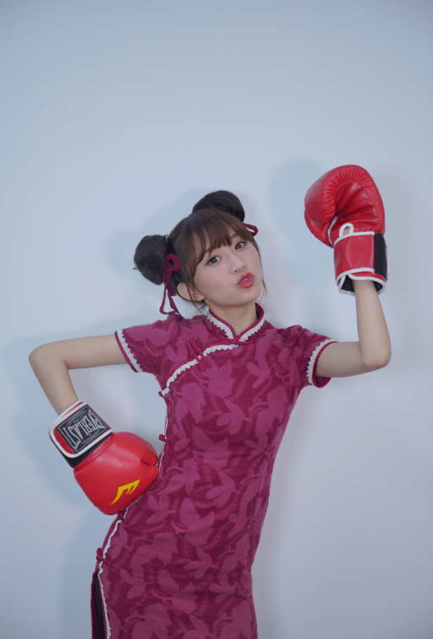 快手主播:琪怪儿淘宝主播:黑桃宝宝洛川有好果,县长来带货,看县长如何