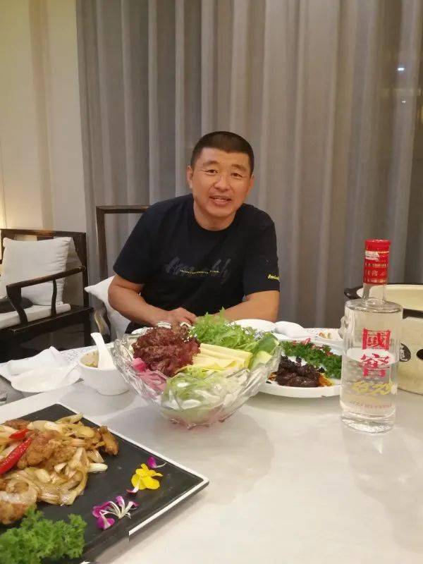 厉行勤俭节约反对餐饮浪费家训在三代人间传递过上好